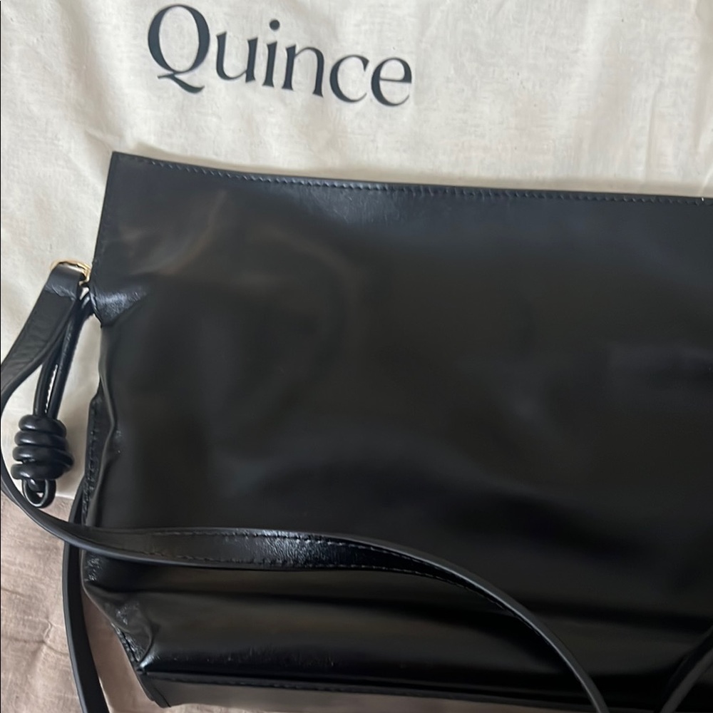Quince Black Shoulder Bag Sleek Structured Design